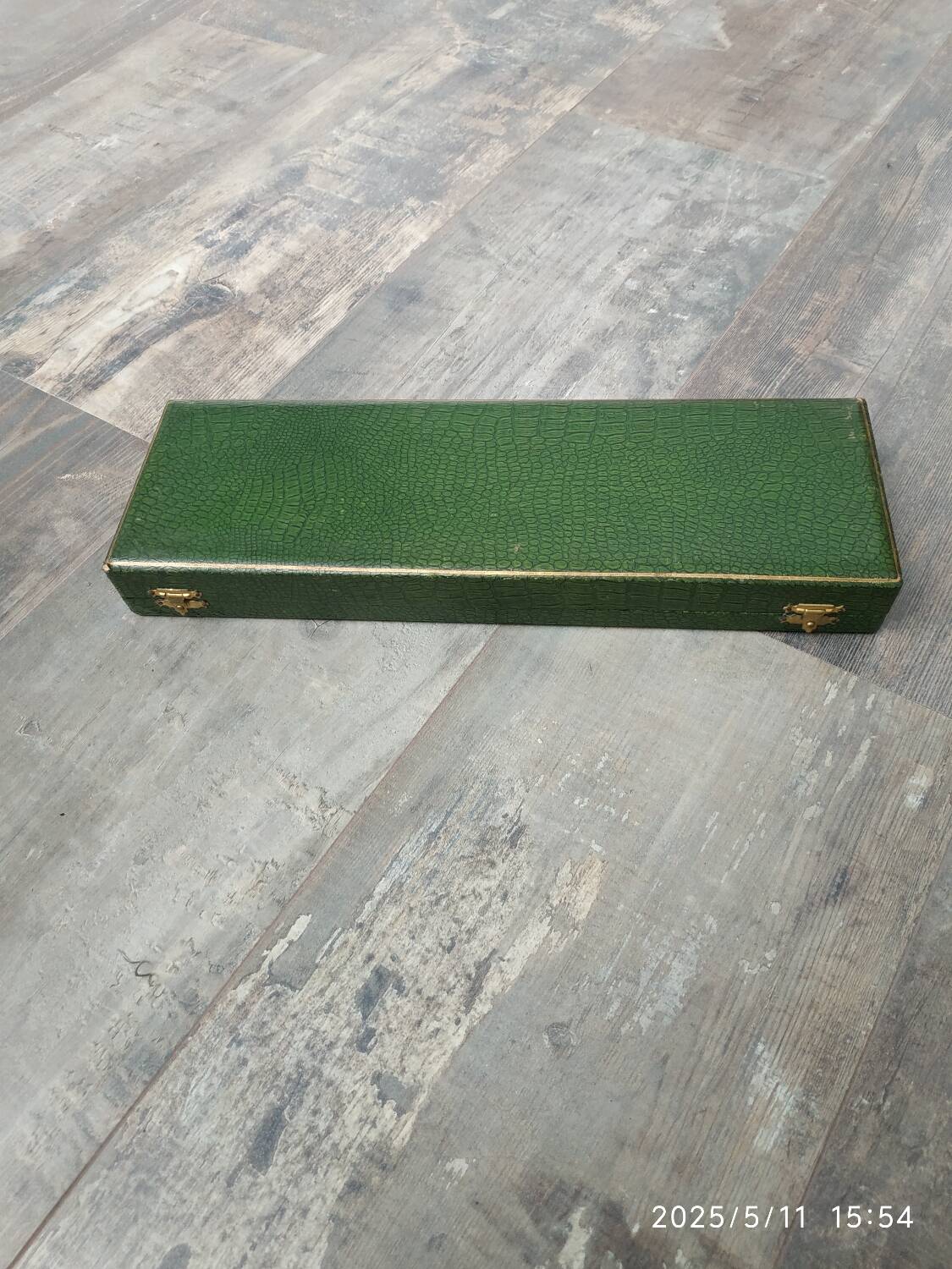 Duo of serving cutlery