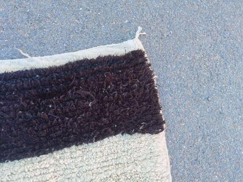 Tapis azilal tissé main taille 200 x 300 cm