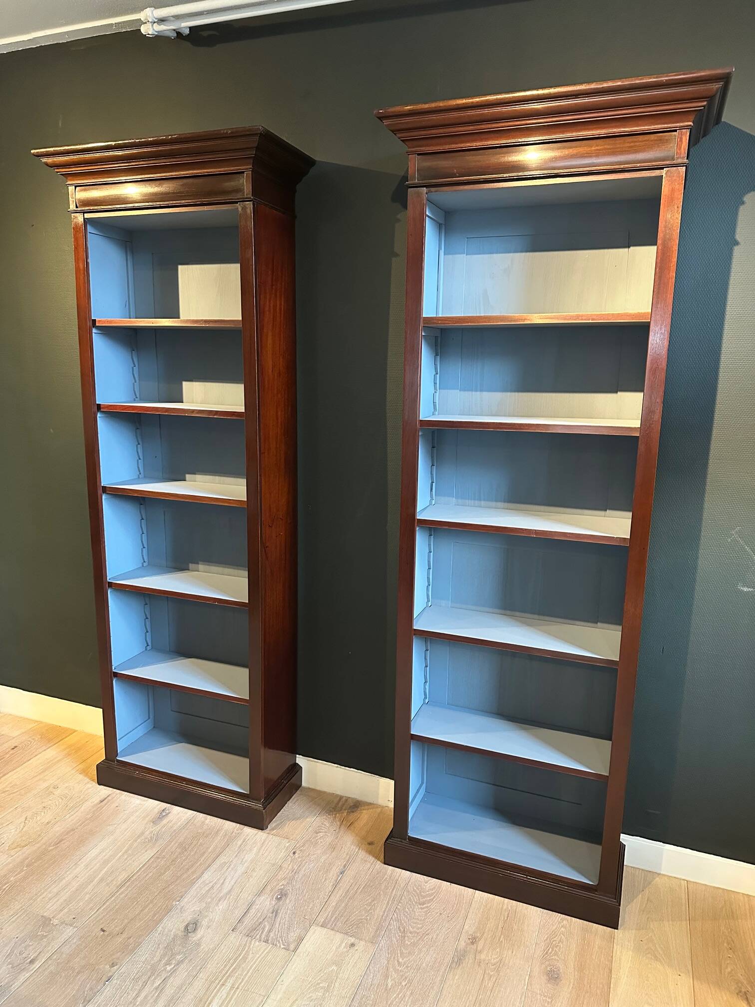 Set of 2 open bookcases