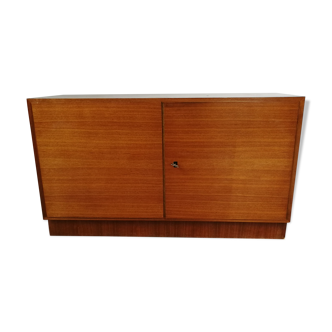 Modernist-style box buffet