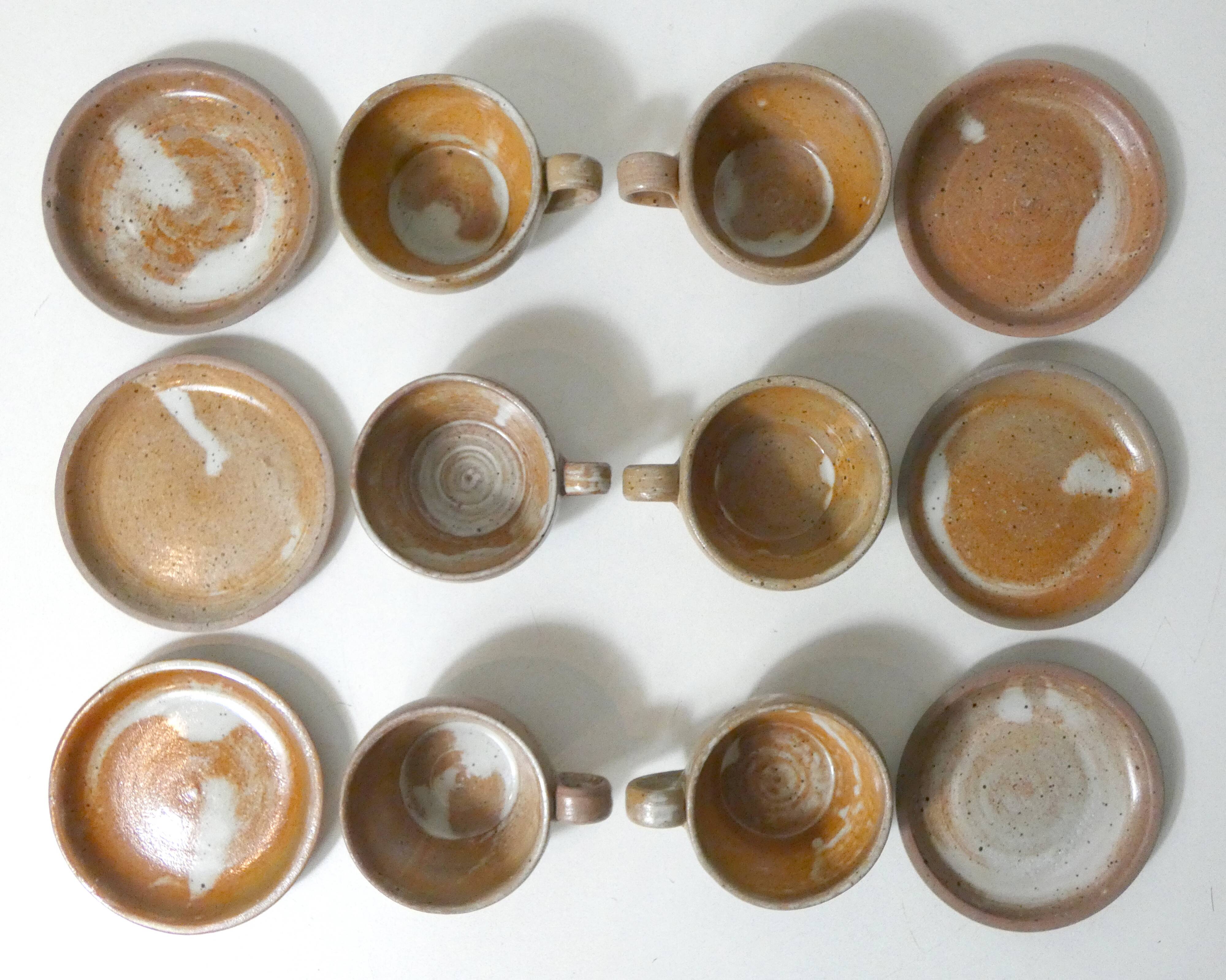 6 tasses en grès avec soucoupes vintage