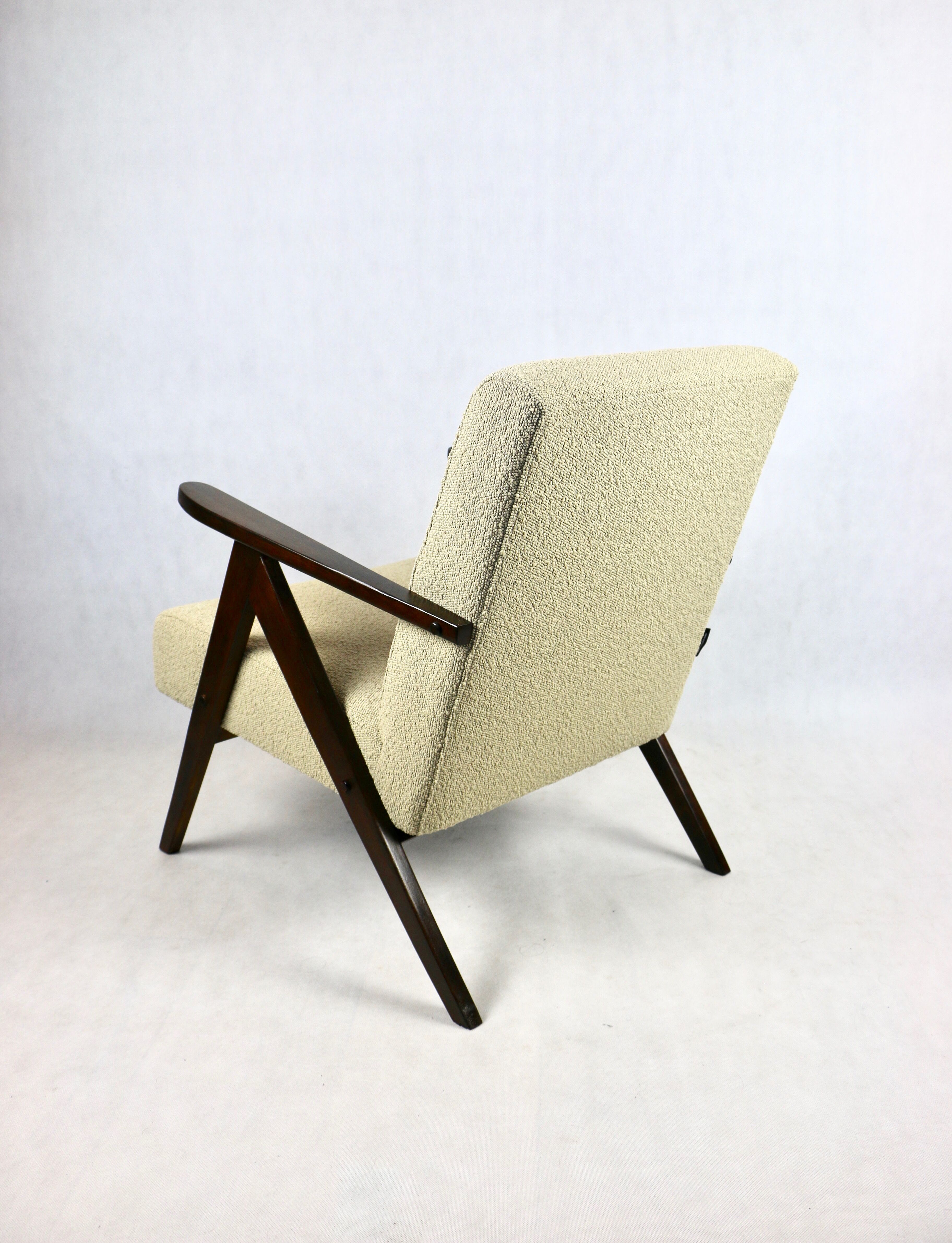 Vintage Beige Boucle Rosewood Model B-310 Lounge Chair, 1970s