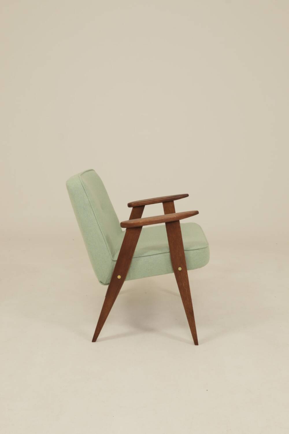 Mid-century modern armchair, oak wood, natural wool.