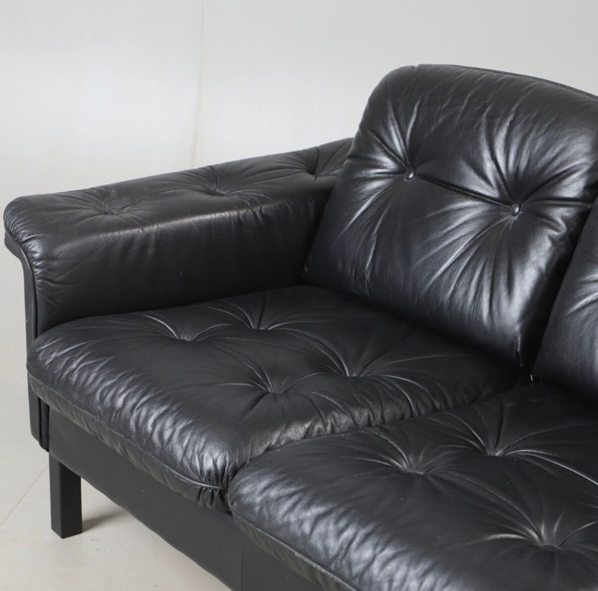 Vintage Danish mid-century 3 person black leather sofa 1970s