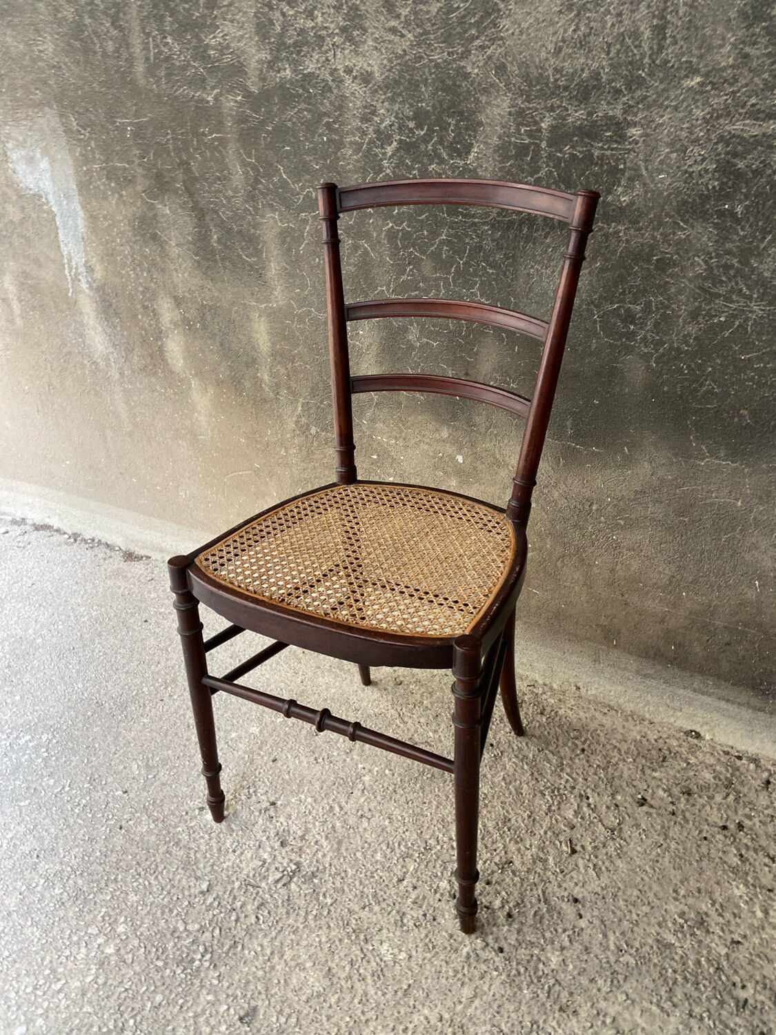 Old chair canned