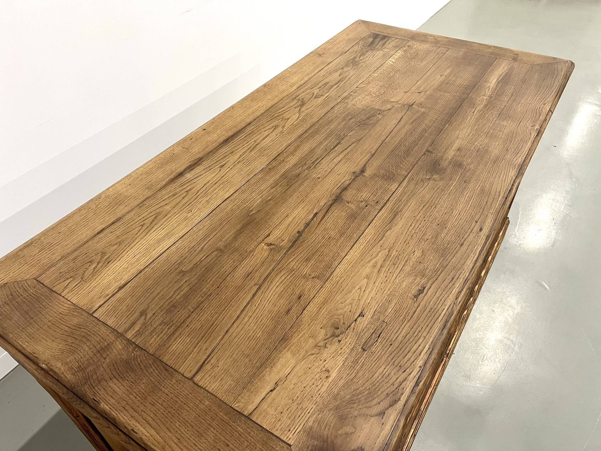 Comptoir de commerce des années 1900