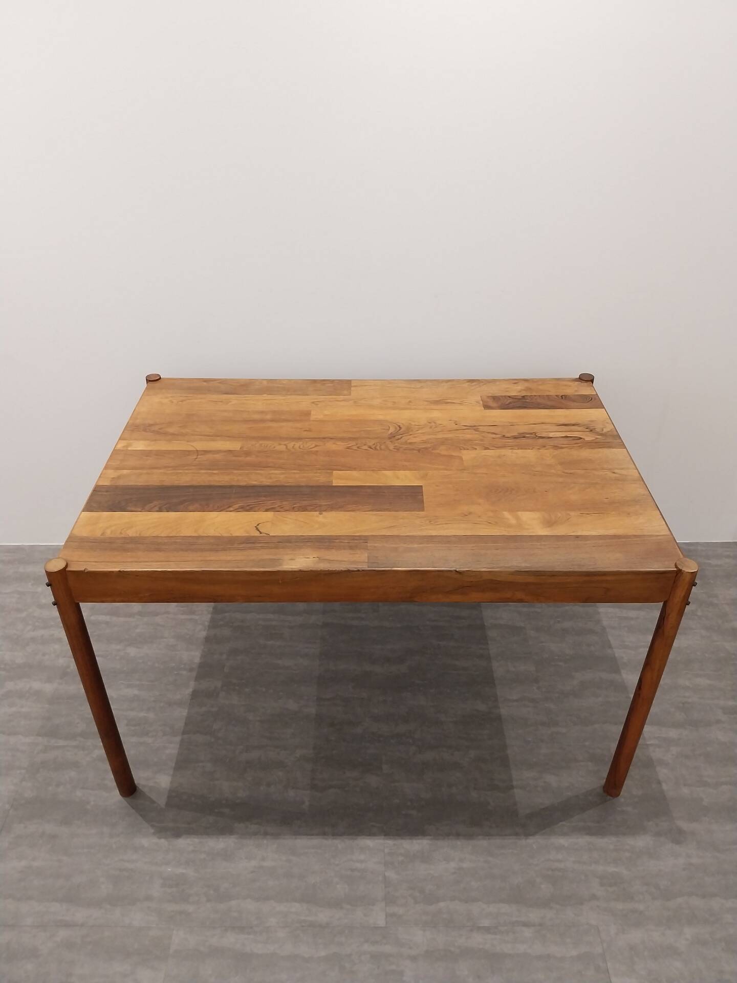 Dining table design Jorge Zalszupin