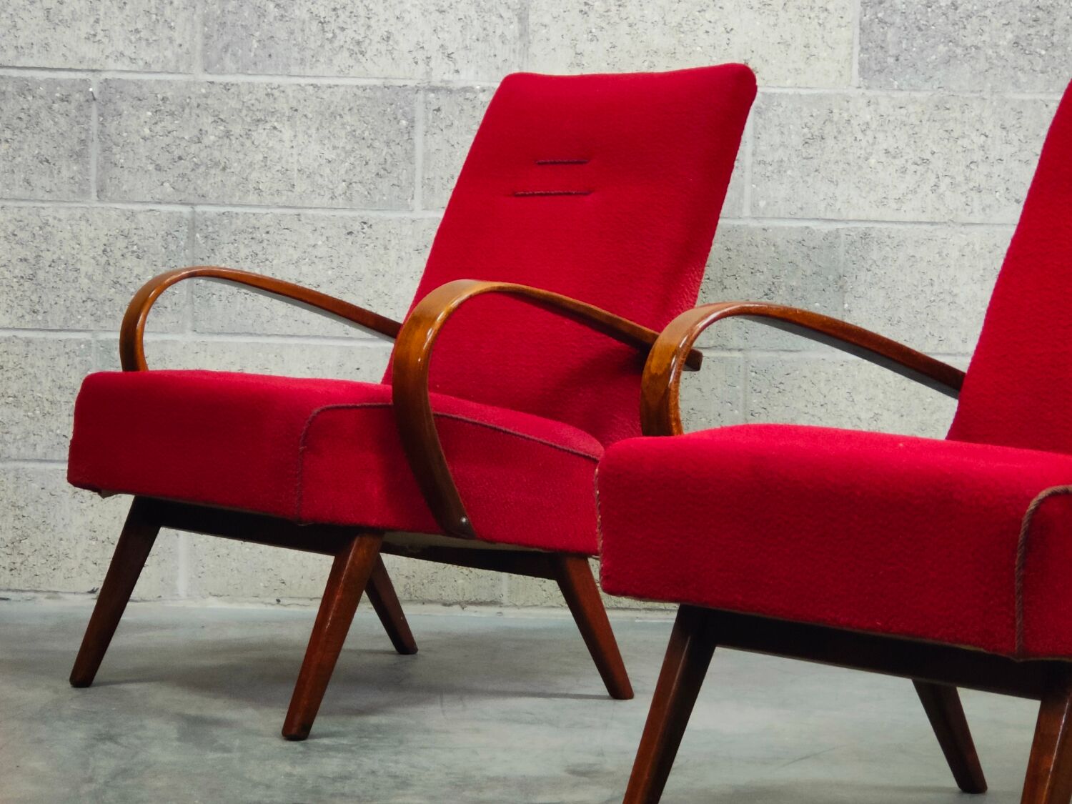 Pair of armchairs 6952 by Jaroslav Smidek for Ton, ex Czechoslovakia