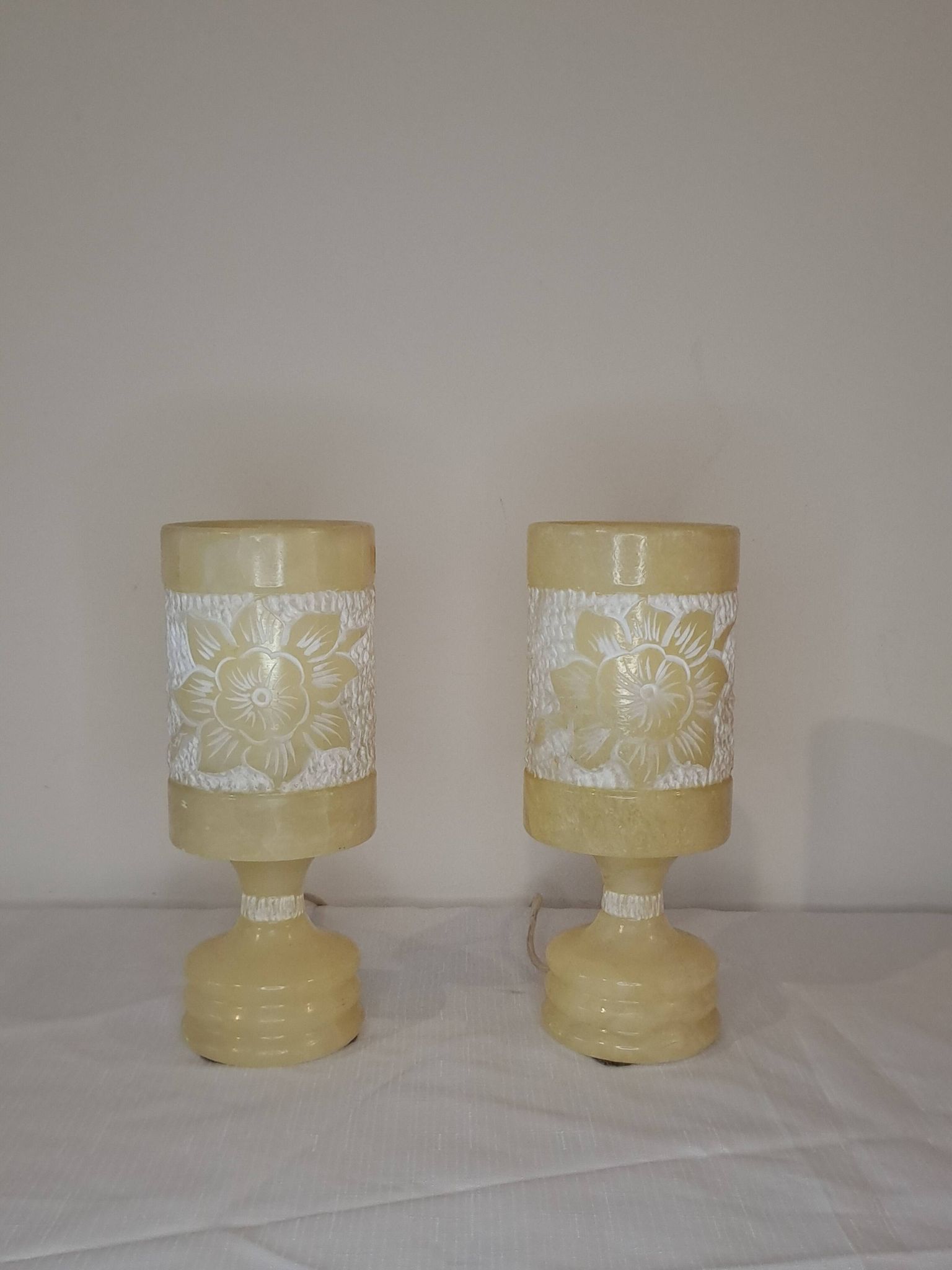 Pair of Vintage Carved Alabaster Lamps – Floral Elegance & Golden Light