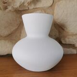 Rounded white vase