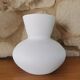 Vase blanc arrondie