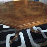 Table octogonale du XIXème en placage de noyer