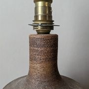 Pied de lampe en grès fabrication artisanale campagne bohème scandinav
