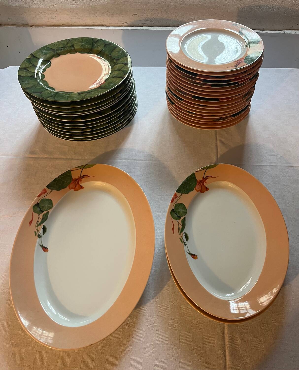 Service Capucine Porcelaines Lafarge -Limoges