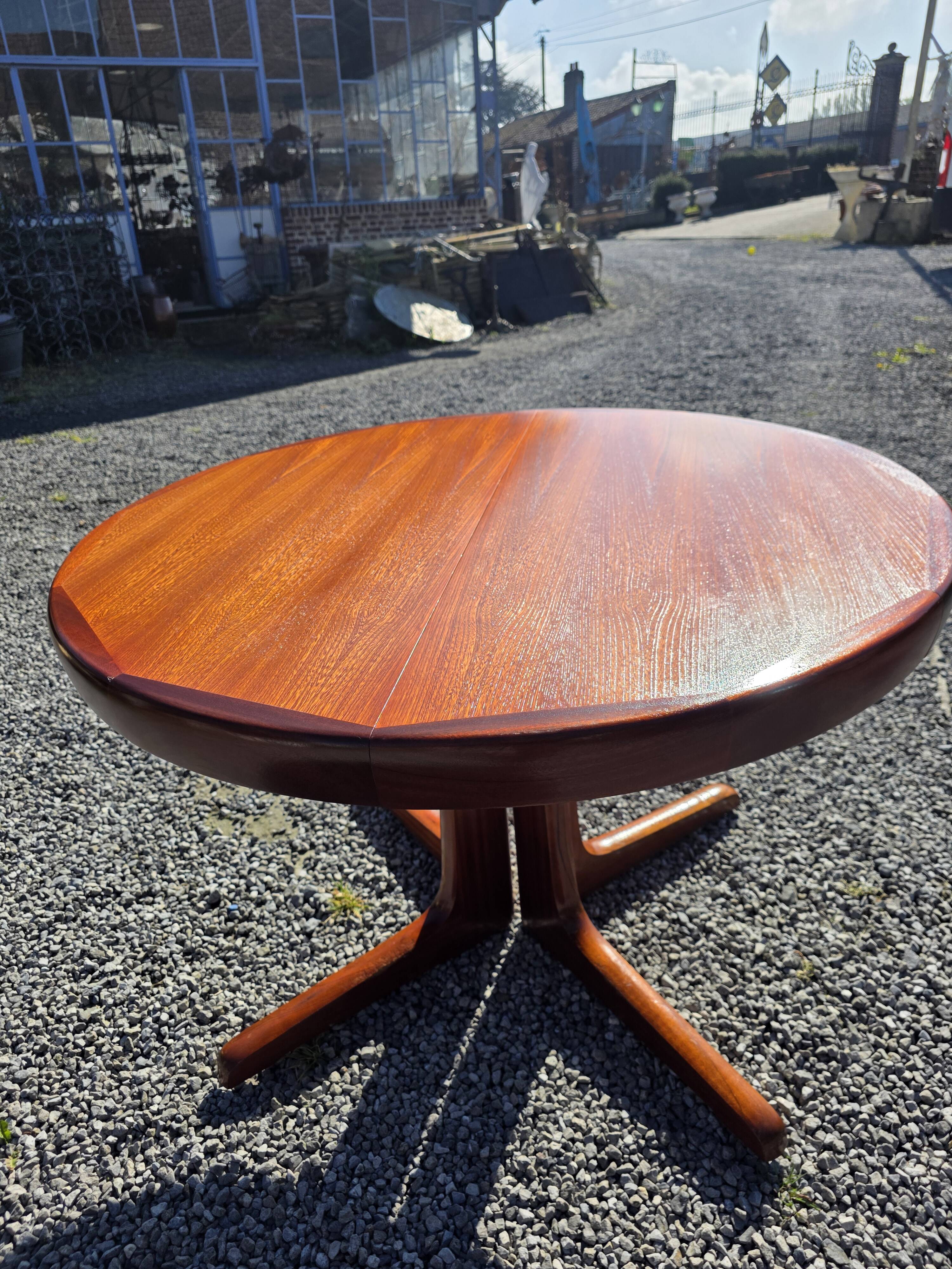 Baumann extendable table in teak from the 1960s (2 extensions)
