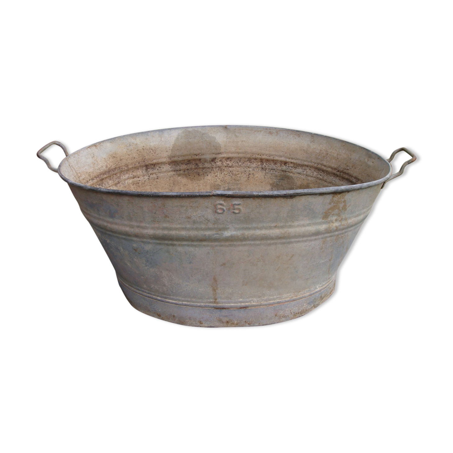 Old oval zinc basin 65 liters