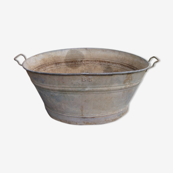 Old oval zinc basin 65 liters