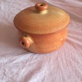 Sandstone table trash