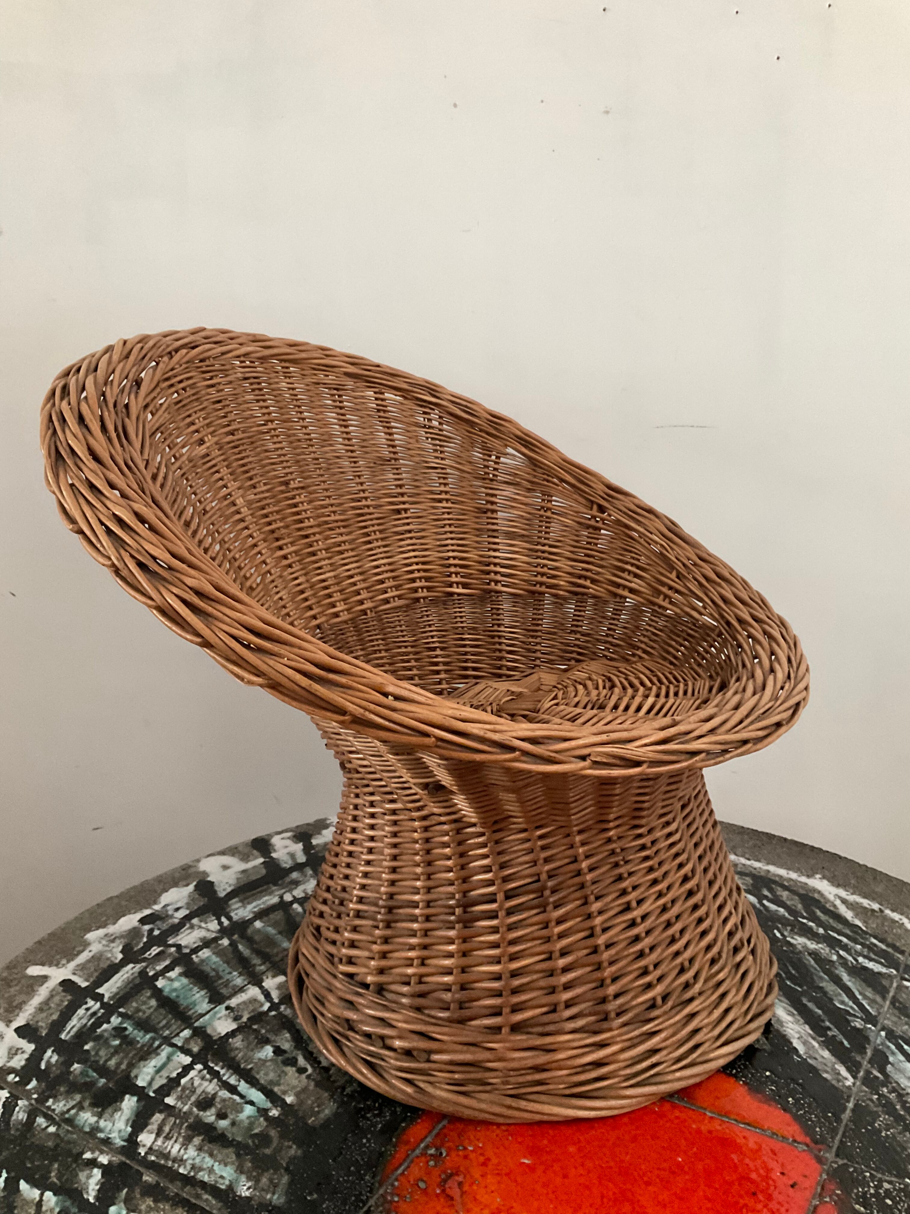 Fauteuil enfant vintage en osier année 70