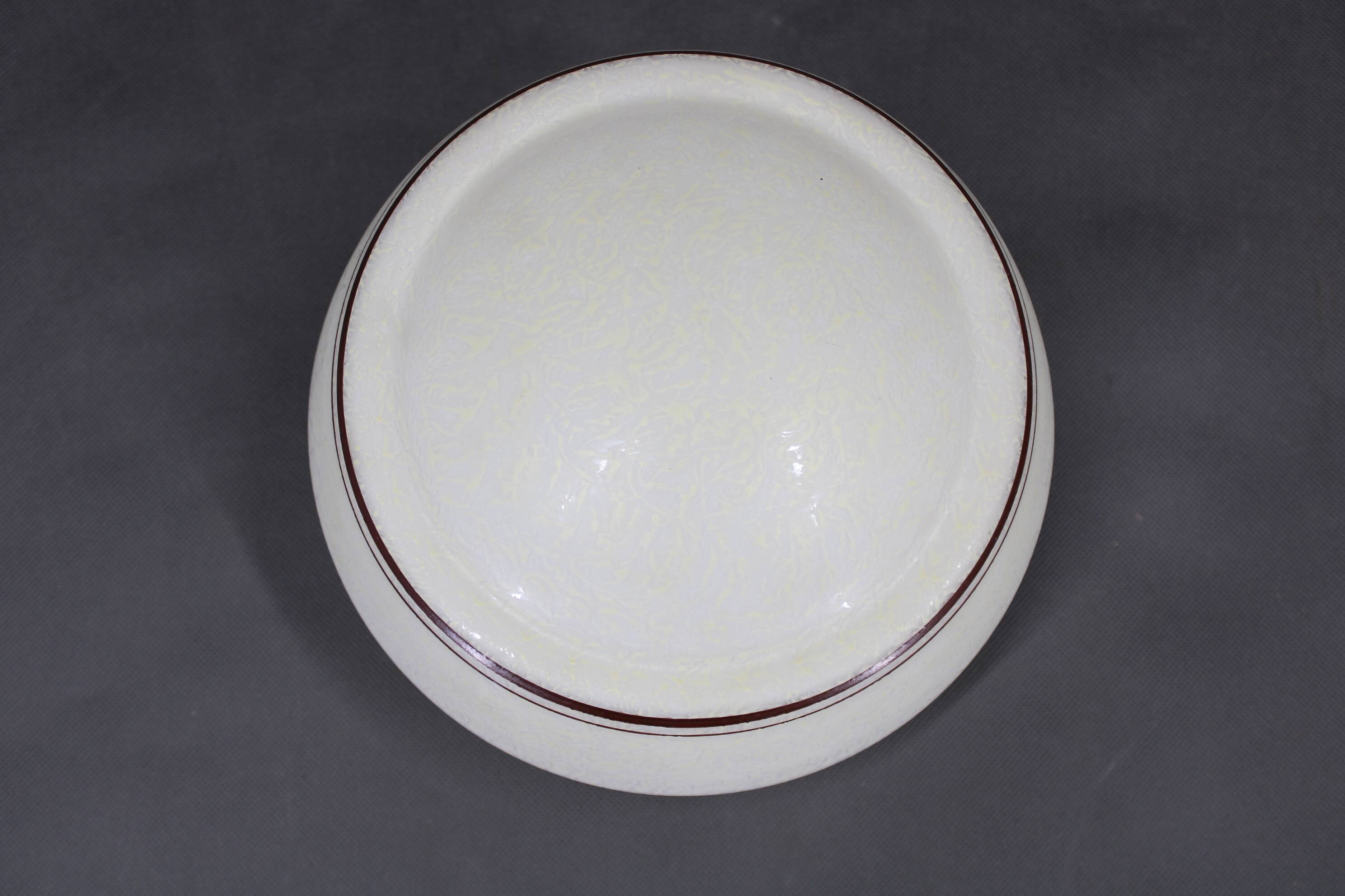 Plafonnier Art Déco en laiton des années 1930 avec abat-jour en verre opalin, Tchécoslovaquie, Res