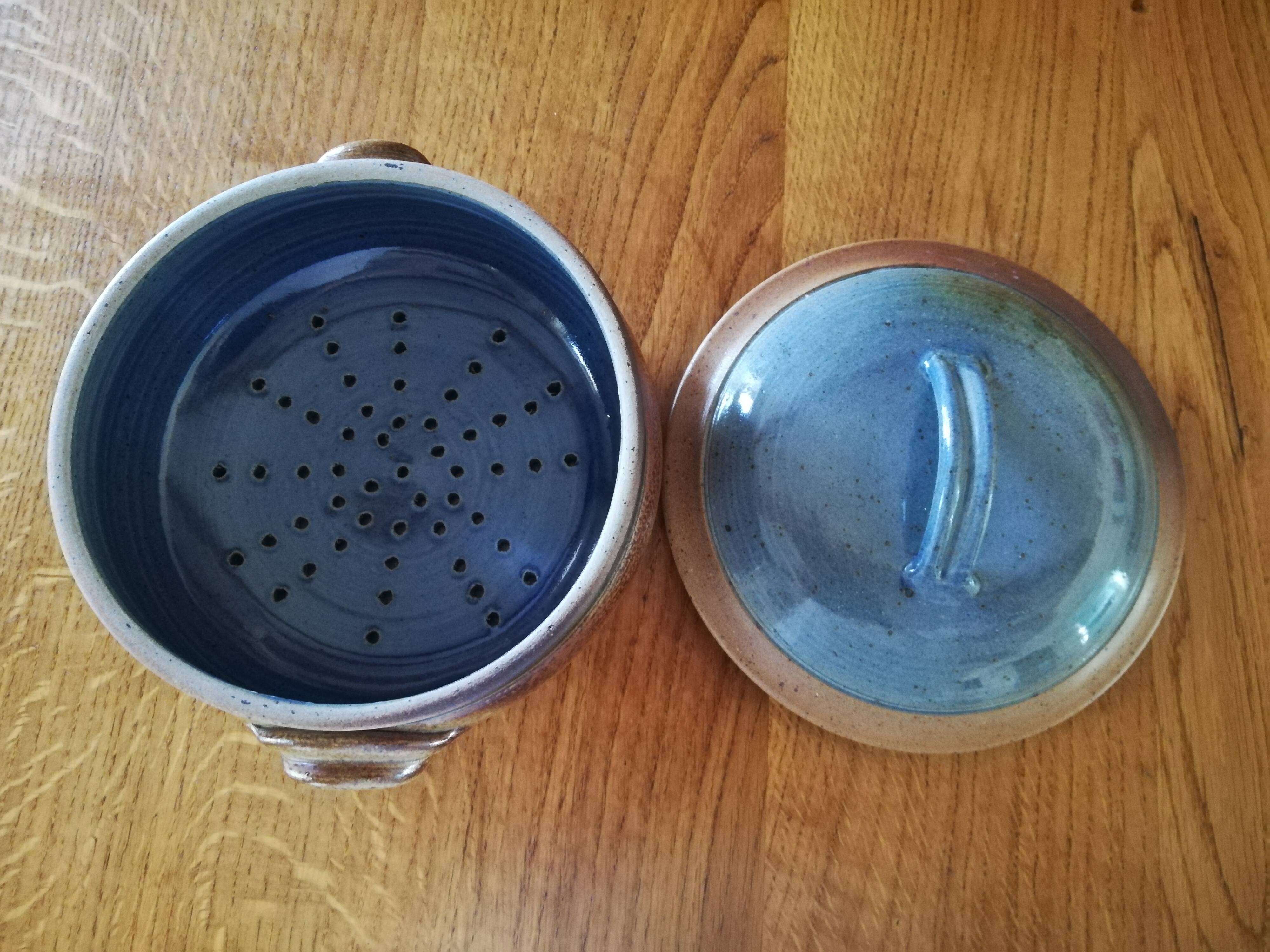 Corsican artisanal pottery