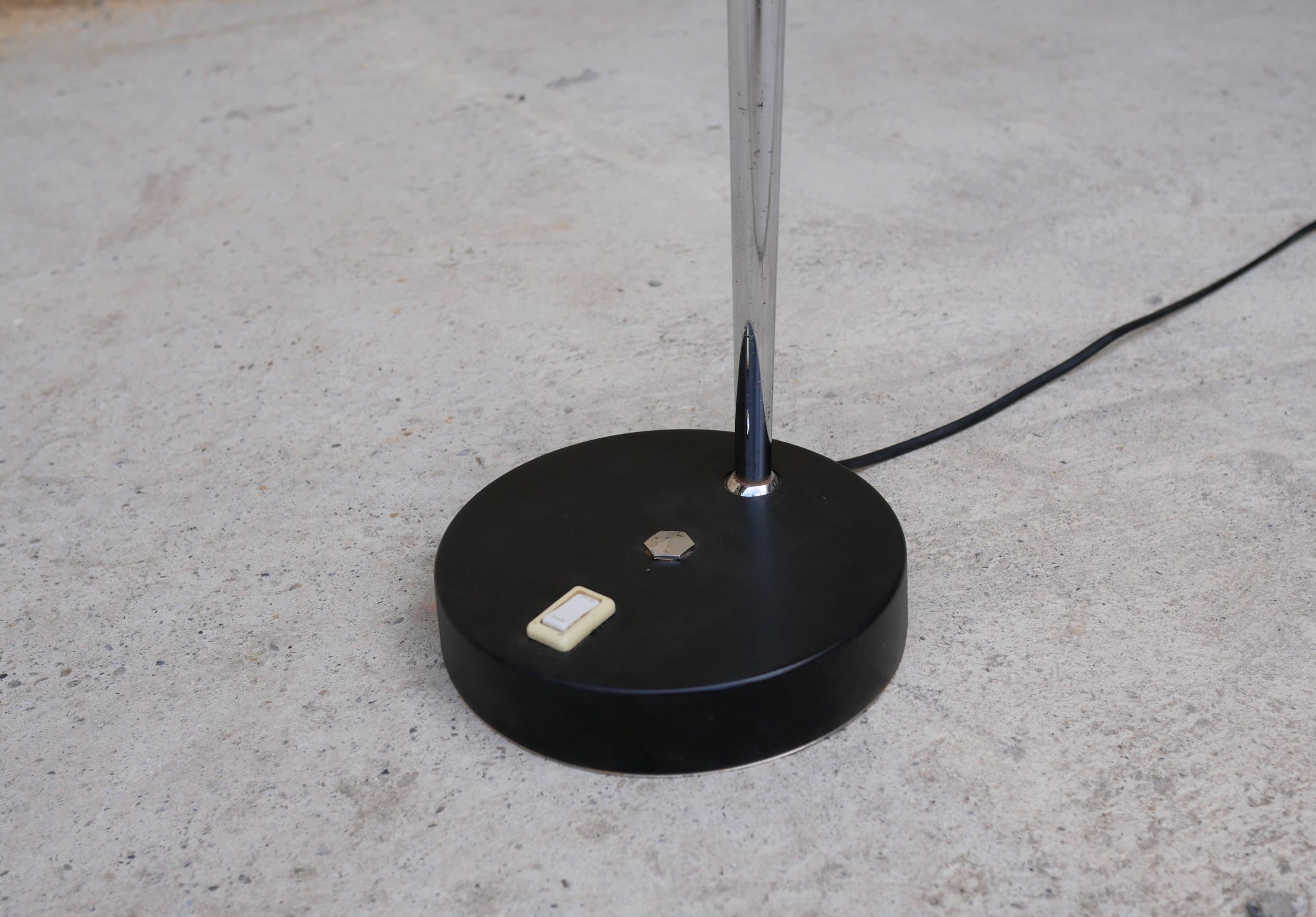 Black vintage desk lamp