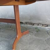 Extendable table, designed by V. Wilkins, G-Plan, Great Britain, 1960s.