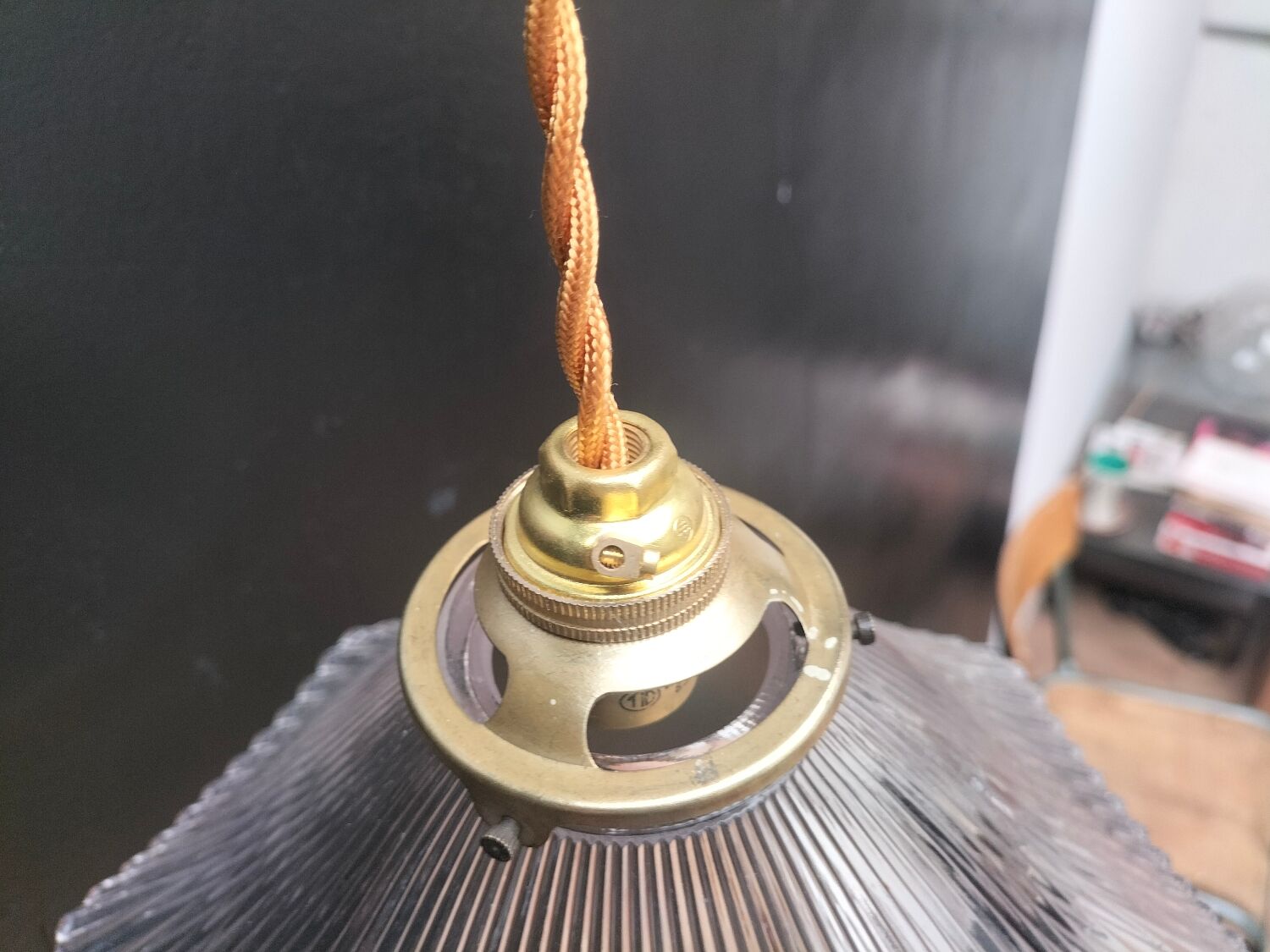 Suspension en verre holophane