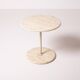 Table d'appoint/table basse ronde postmoderne en travertin, Italie, années 1980