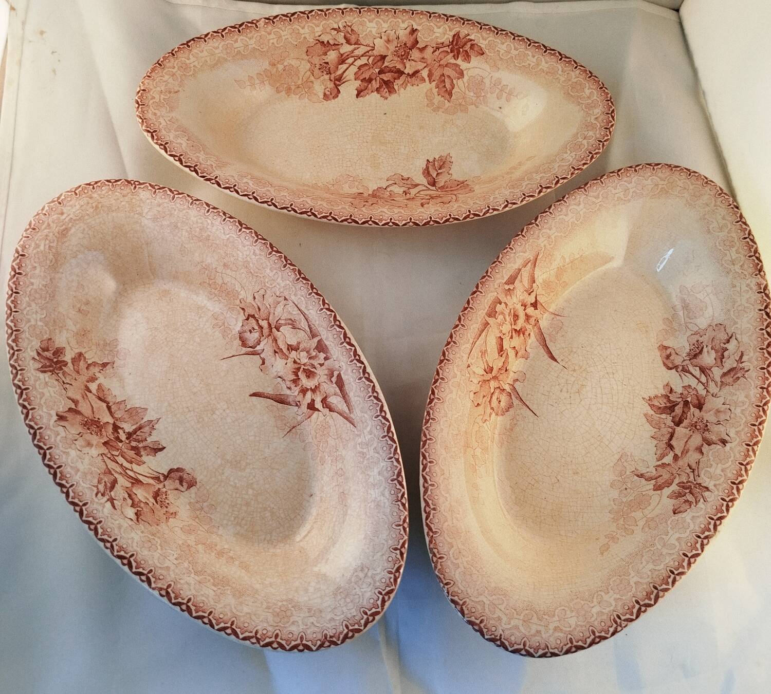 Antique service, fruit dish and 3 oval platters, ironstone