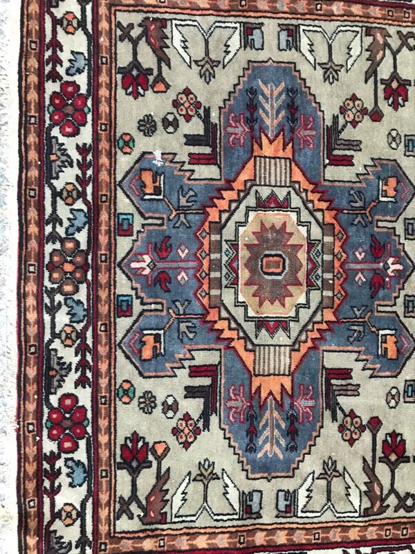 Carpet Caucasian chirwan 20th century handmade 130 x 204 cm