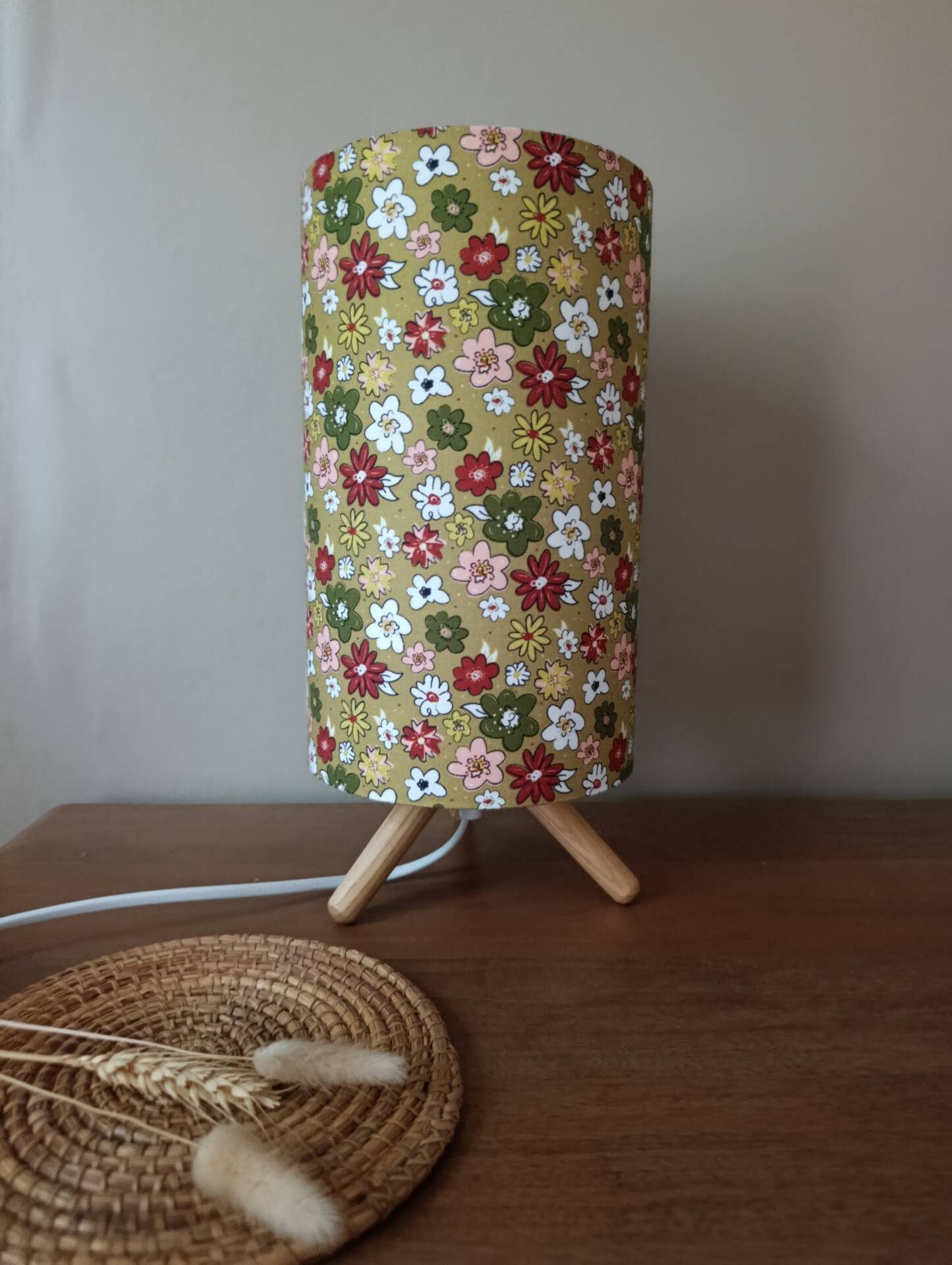 tripod table lamp wood printed flowers | boho scandi