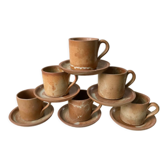 Lot de 6 tasses et sous-tasses en grès fabrication artisanale années 70