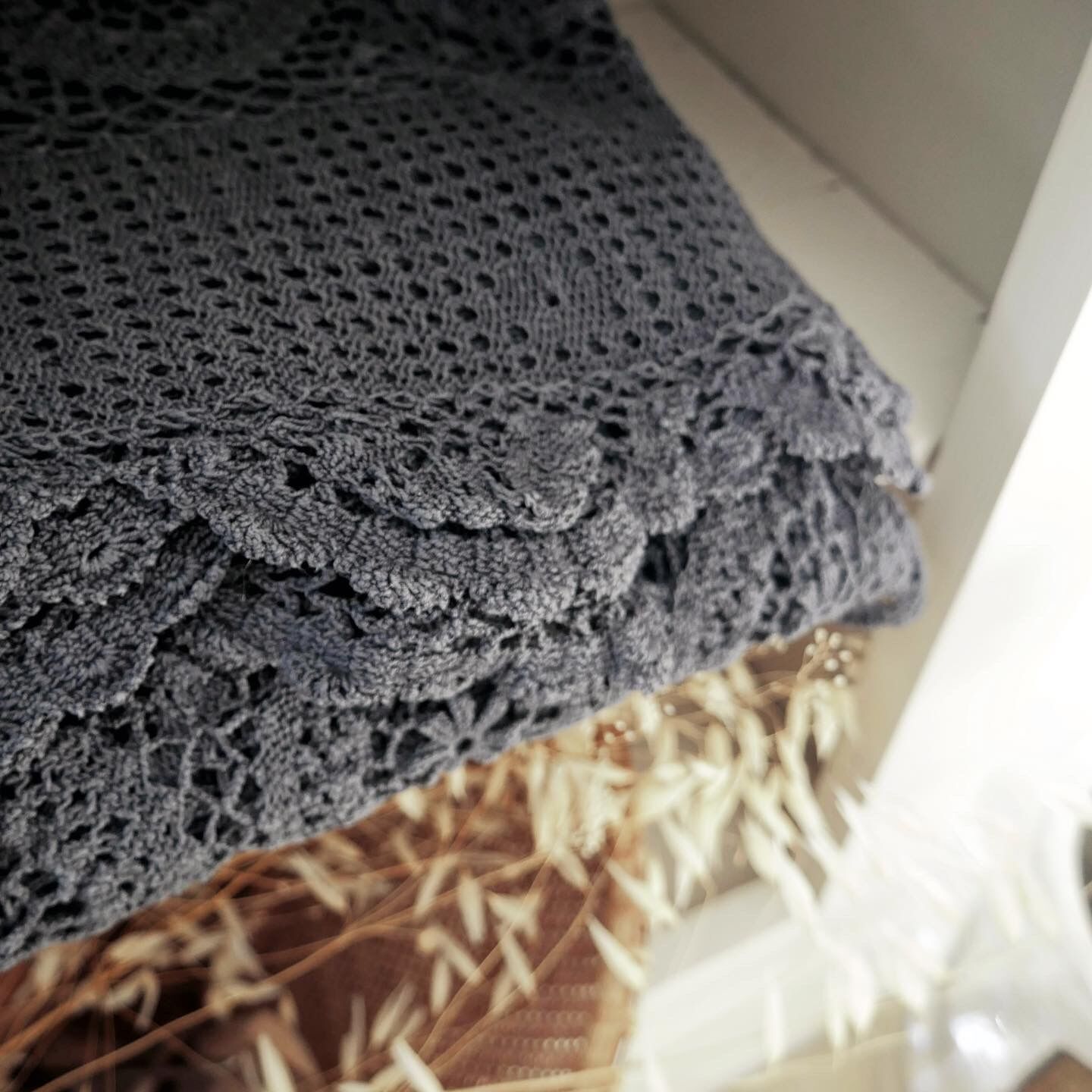 Dyed crochet bed top