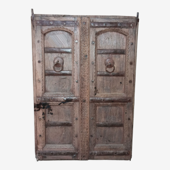 Porte ancienne en bois