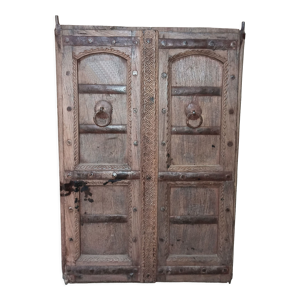 Porte ancienne en bois