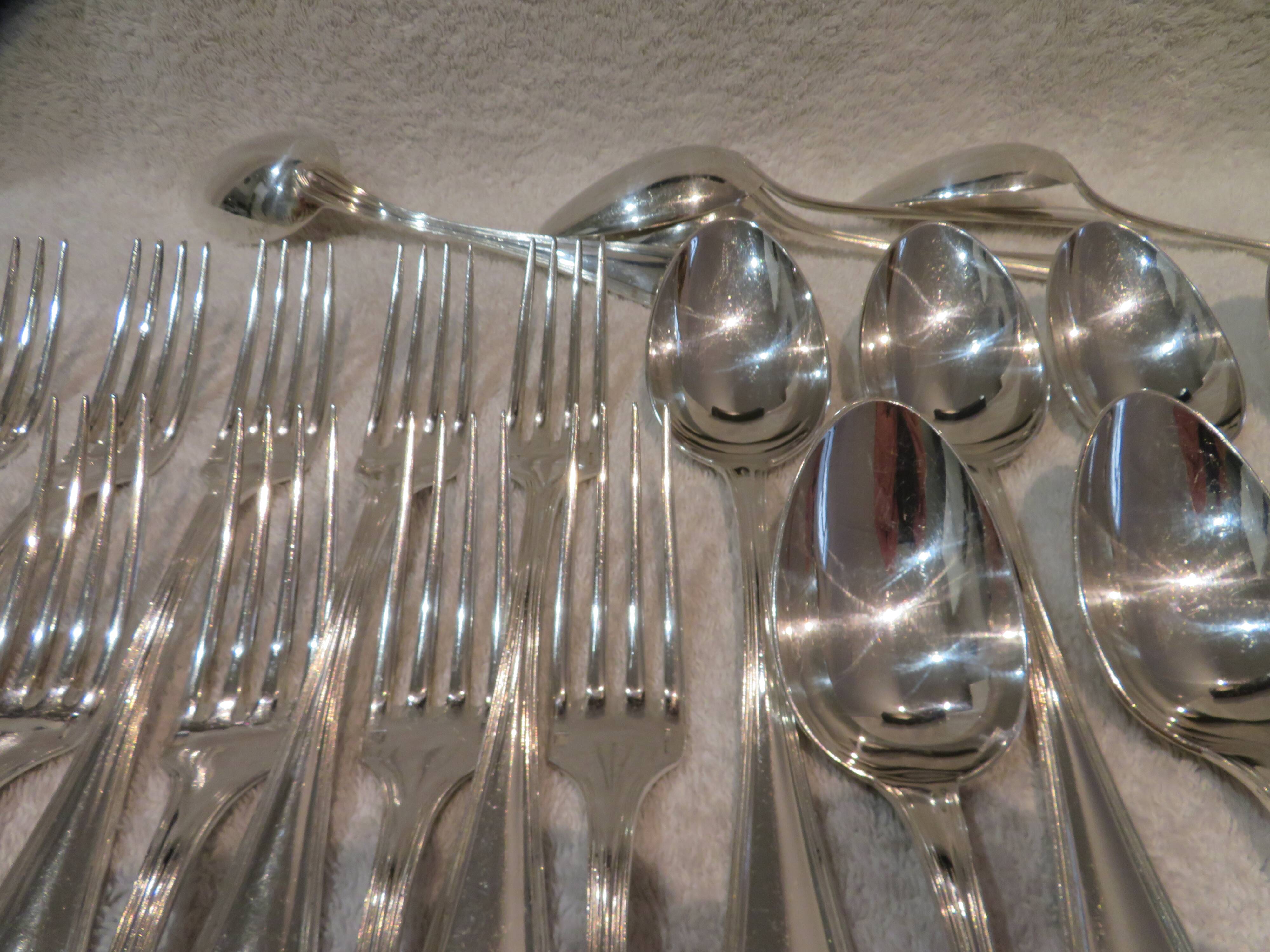 15 Christofle Spatours engraved RV 21.8cm table cutlery 30p early 20th century