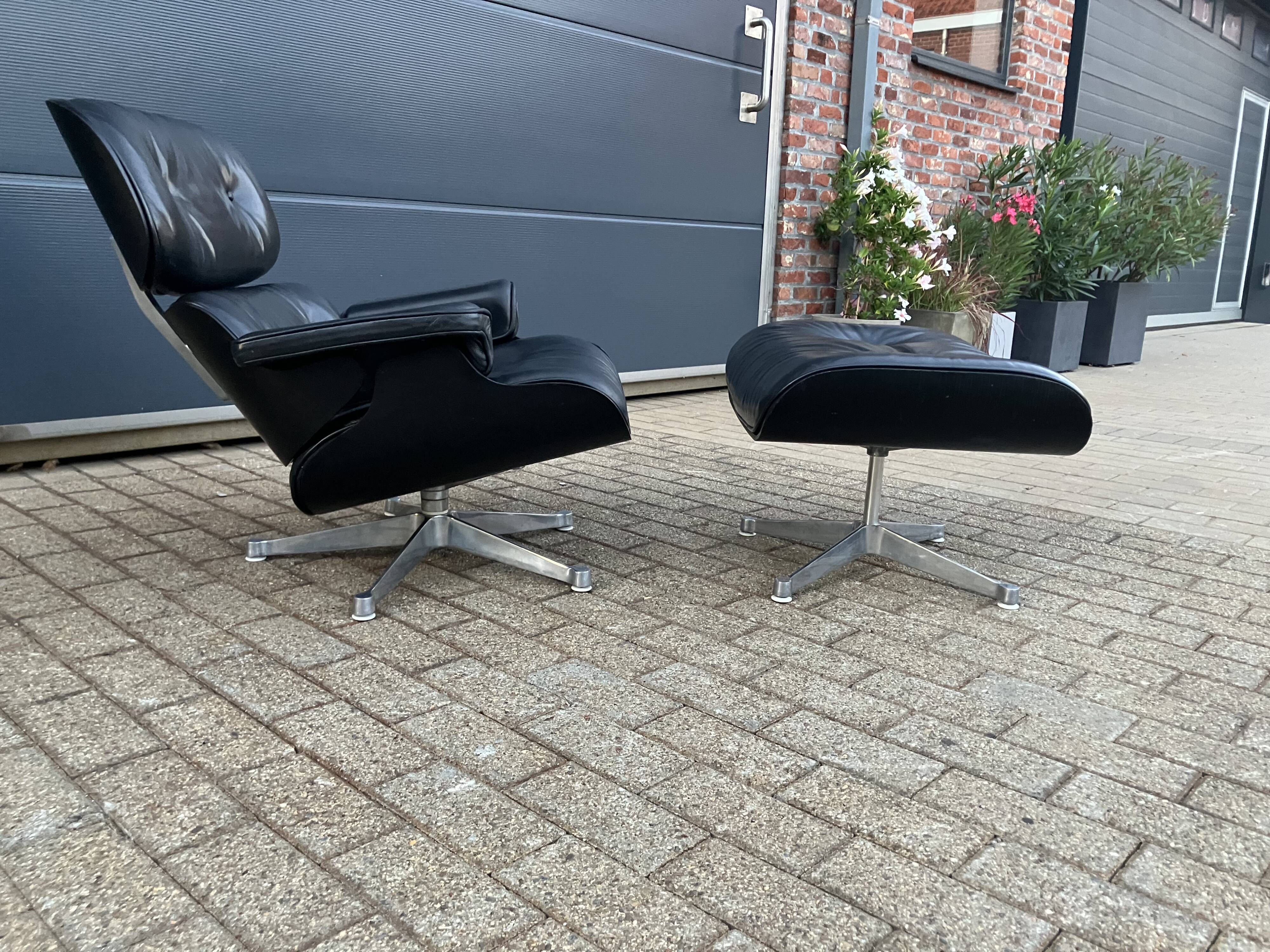 Vitra Eames lounge chair met Ottoman. Jaren 70. In Topstaat!