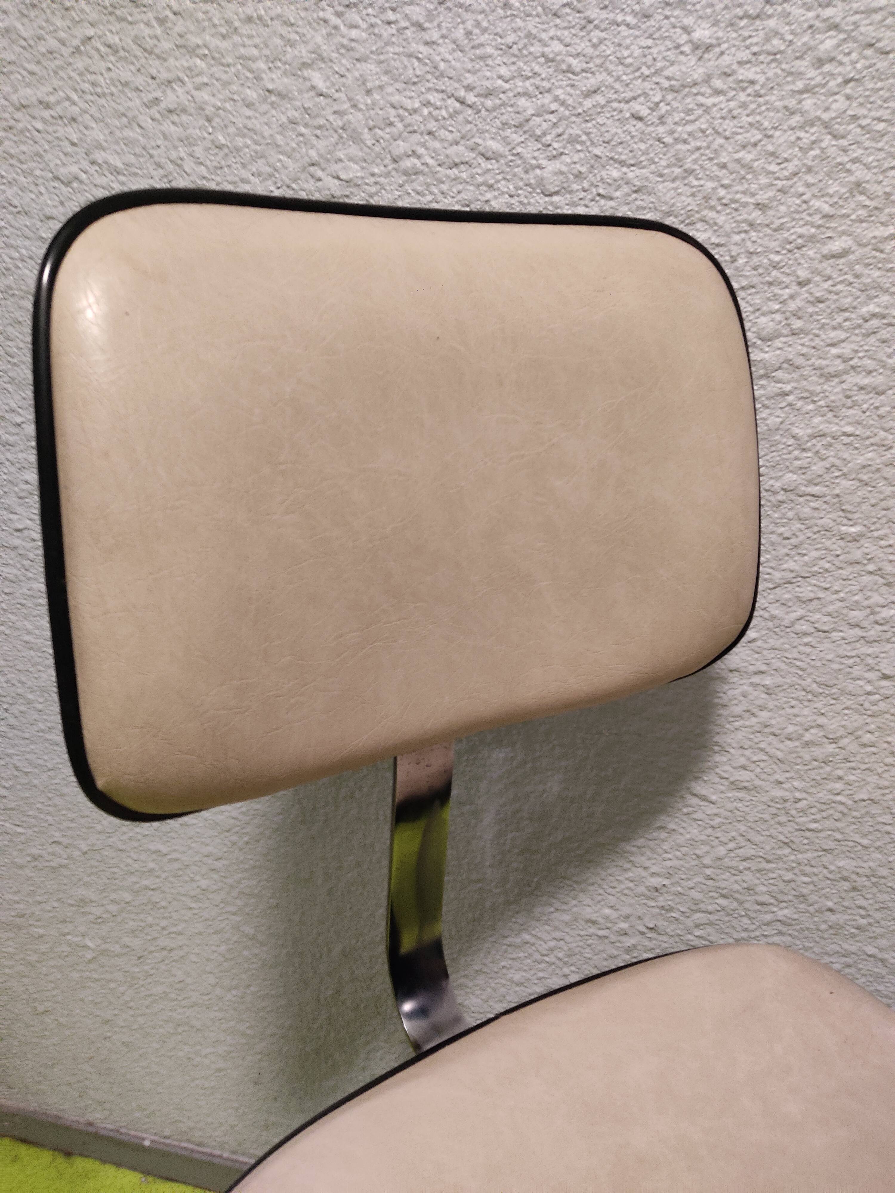 Vintage office chair 1970