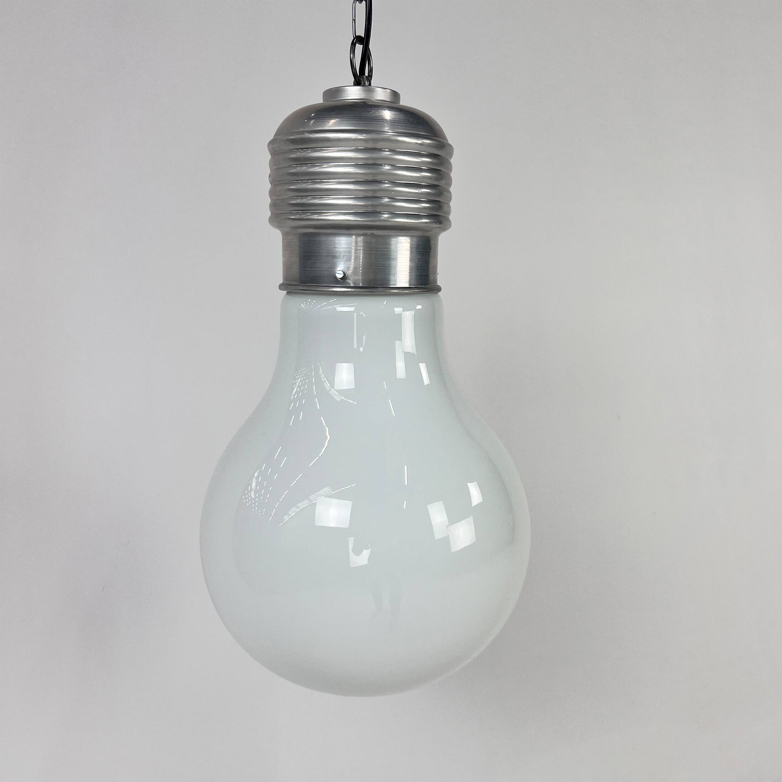 Lampe à suspension vintage ampoule surdimensionnée par nuova elleluce, 1970