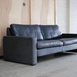 Vintage Conseta Sofa in Blue Cor Leather