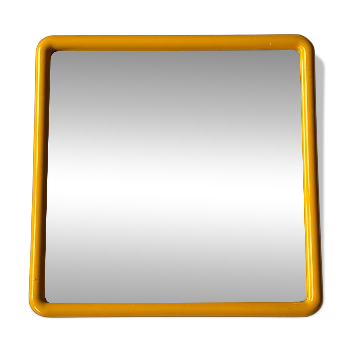 Gedy mirror by Makio Hasuike