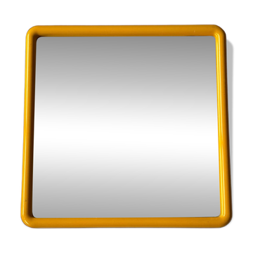 Gedy mirror by Makio Hasuike
