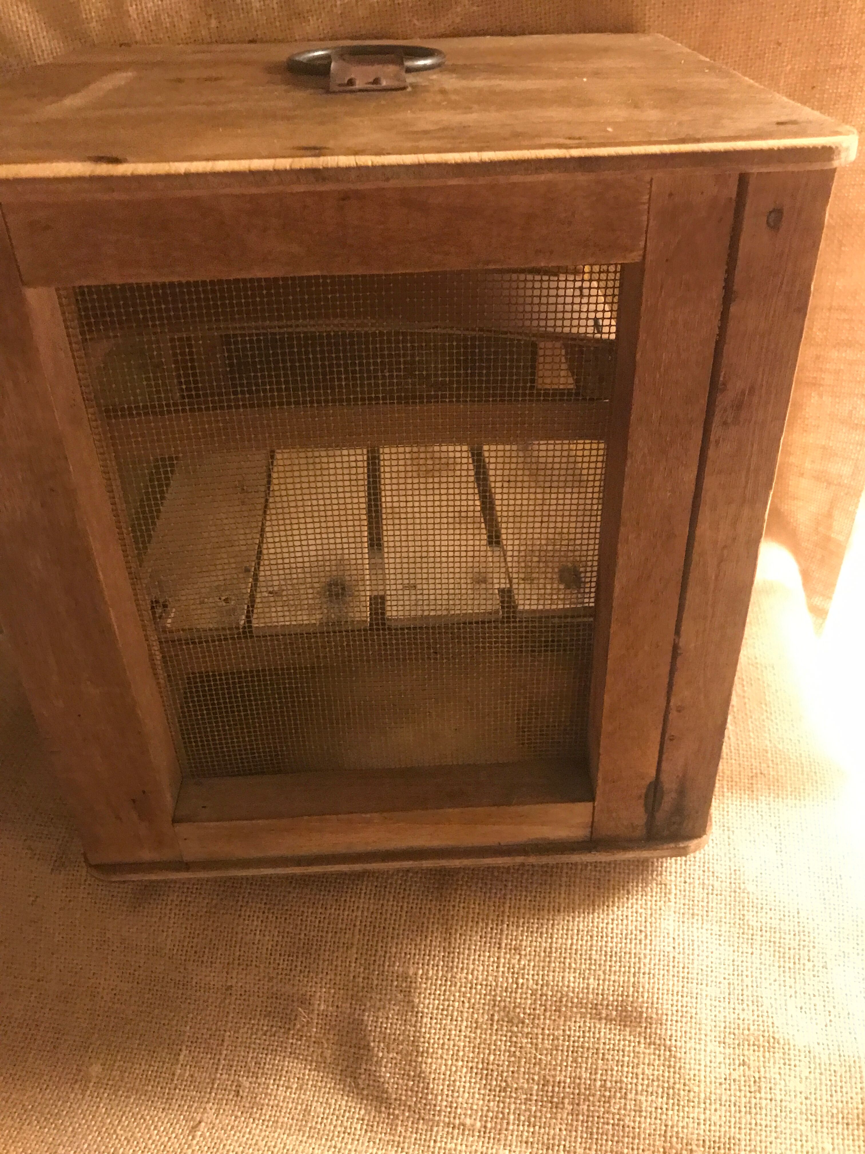 Keeps eating old cheesemaker