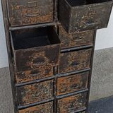 Armoire casier métallique noire ancienne