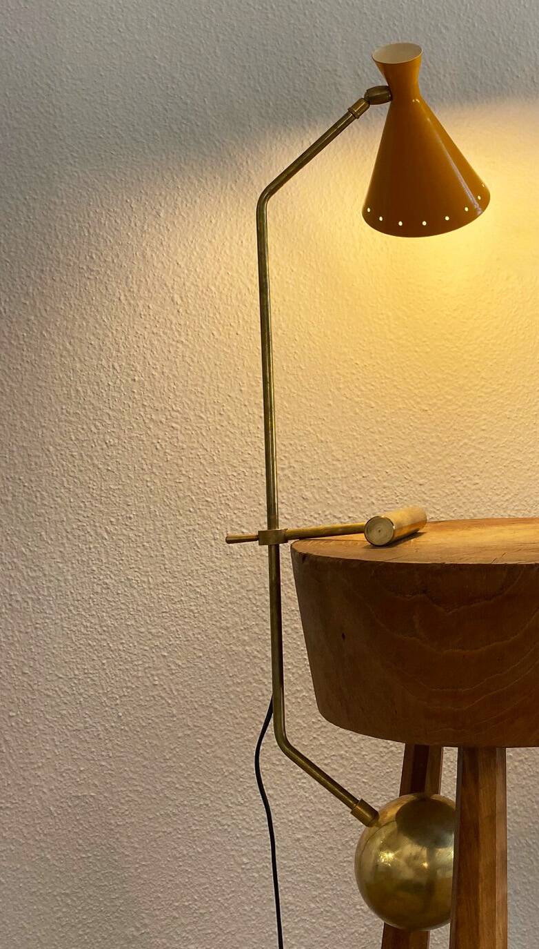 Large Italian brass counterweight lamp, 50s design