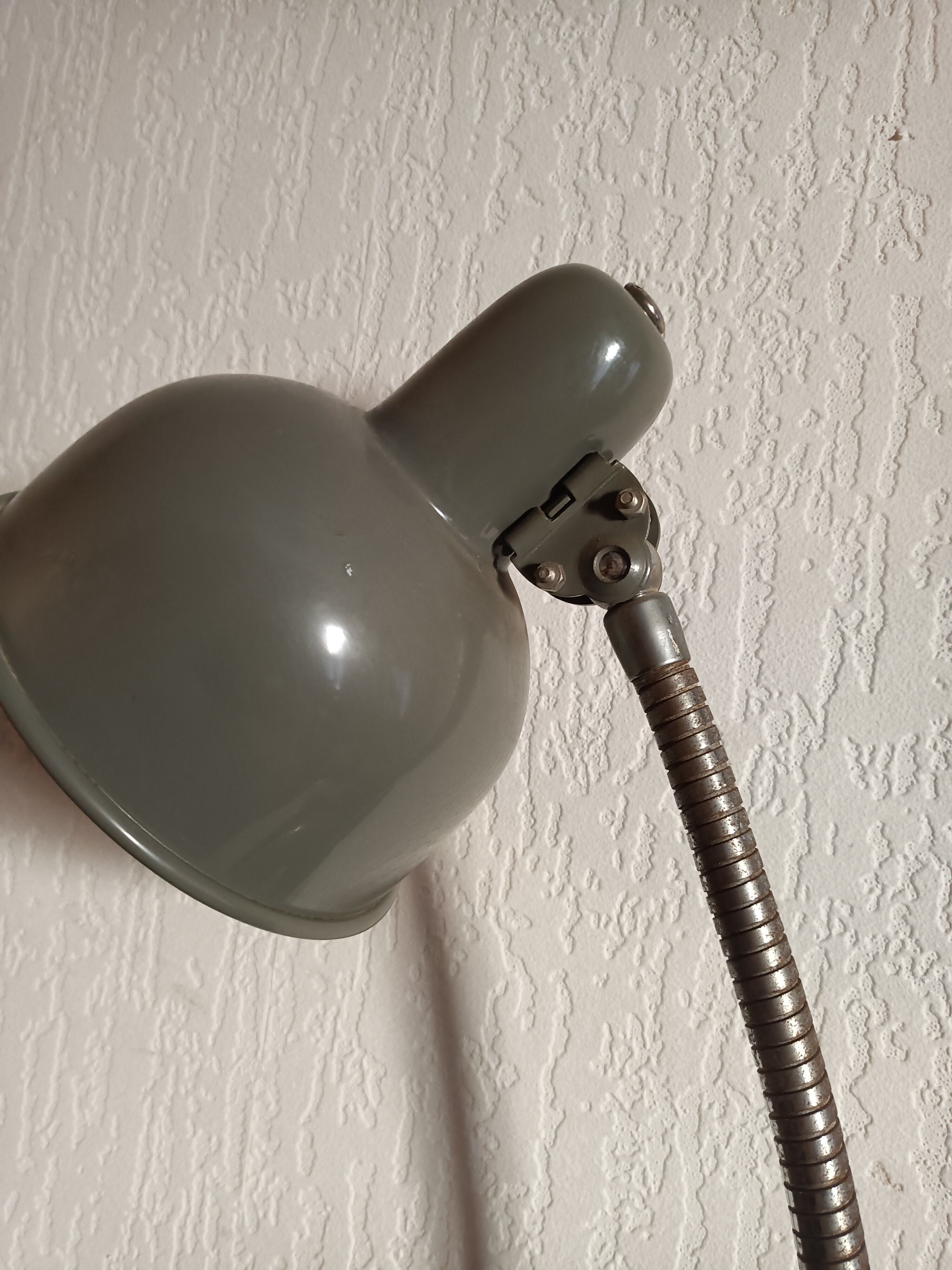 Old workshop lamp, articulated, very good condition, year 50