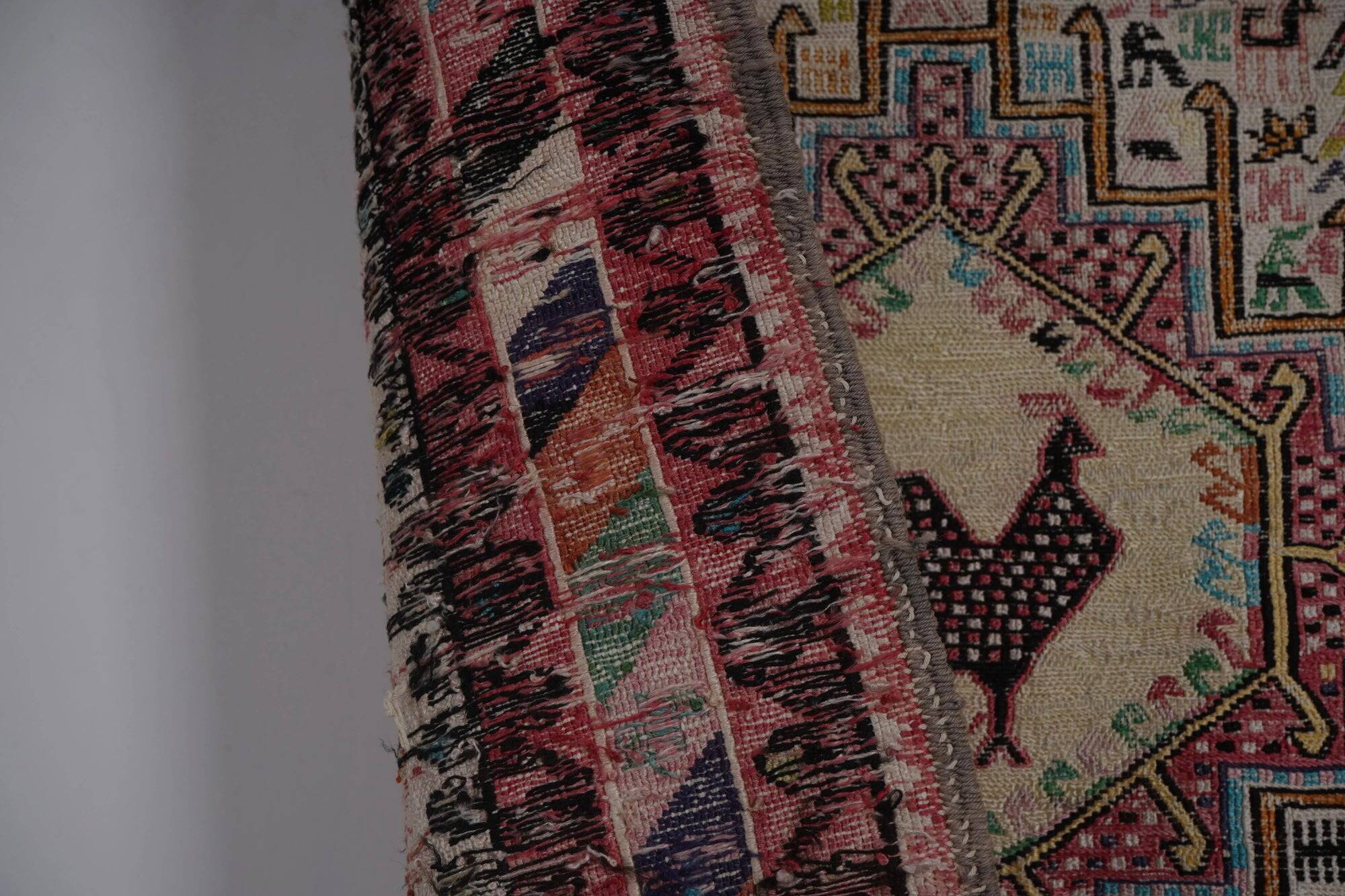 Kilim turc vintage tissé main 123x195 cm