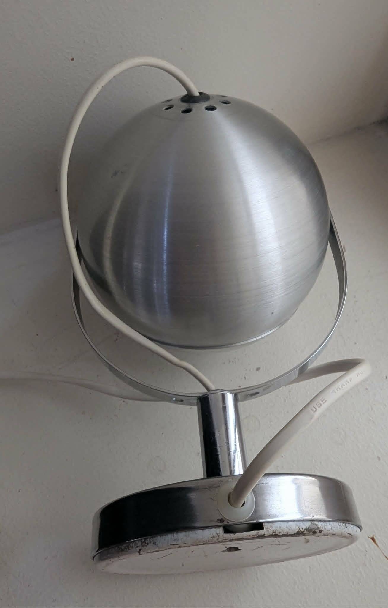 EYE BALL desk lamp