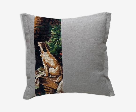 Coussin upcyclé « le chien assis » gris - 40x40 cm - lin & canevas